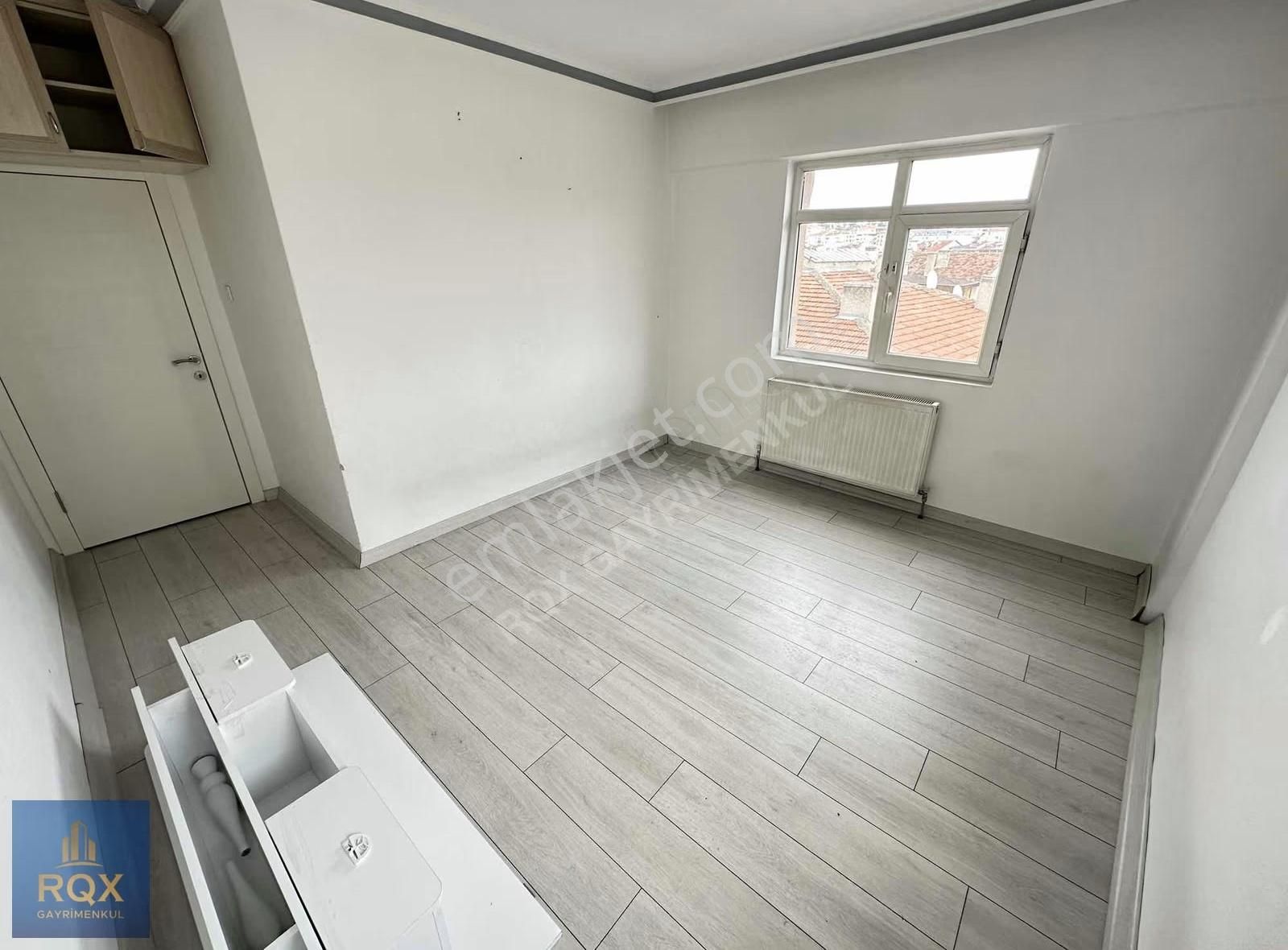 30 Ağustos Mahallesi Ara Kat Masrafsız Cepheleri Açık 3+1 Daire - Görsel 20