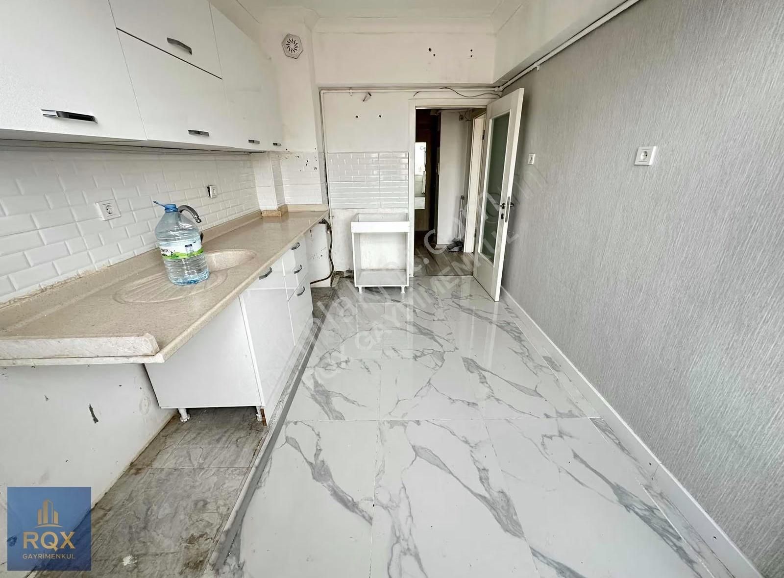 30 Ağustos Mahallesi Ara Kat Masrafsız Cepheleri Açık 3+1 Daire - Görsel 13