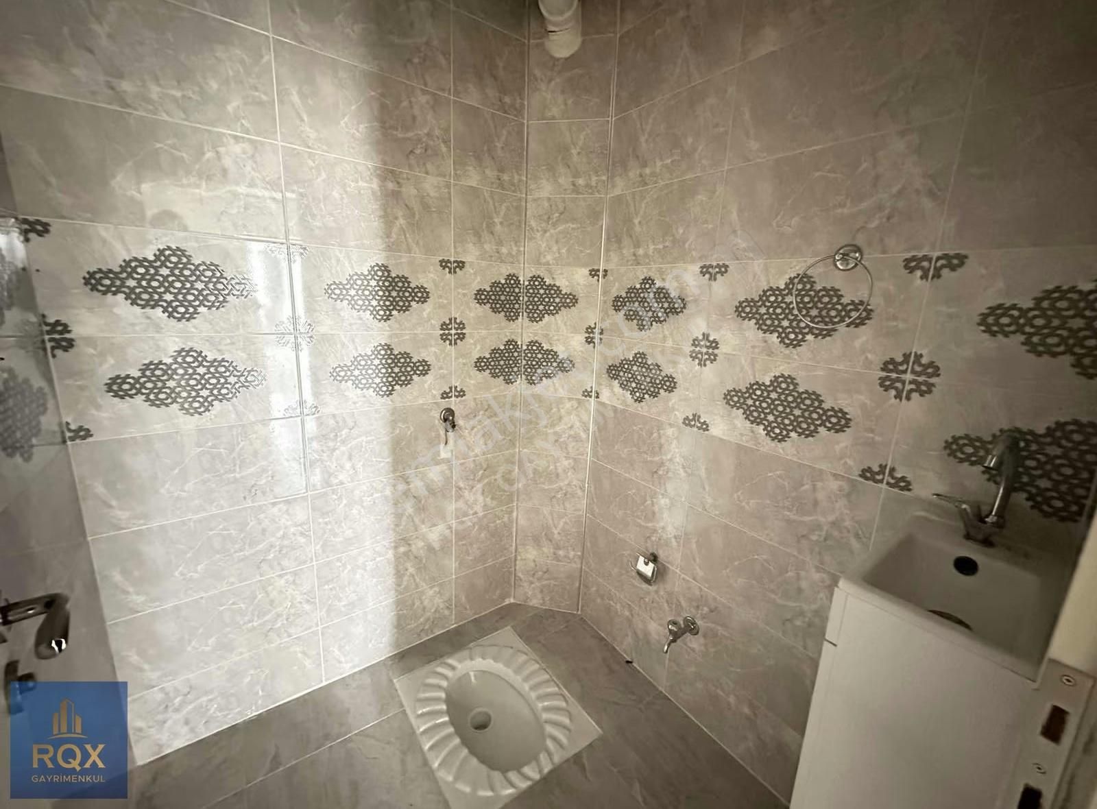 30 Ağustos Mahallesi Ara Kat Masrafsız Cepheleri Açık 3+1 Daire - Görsel 24