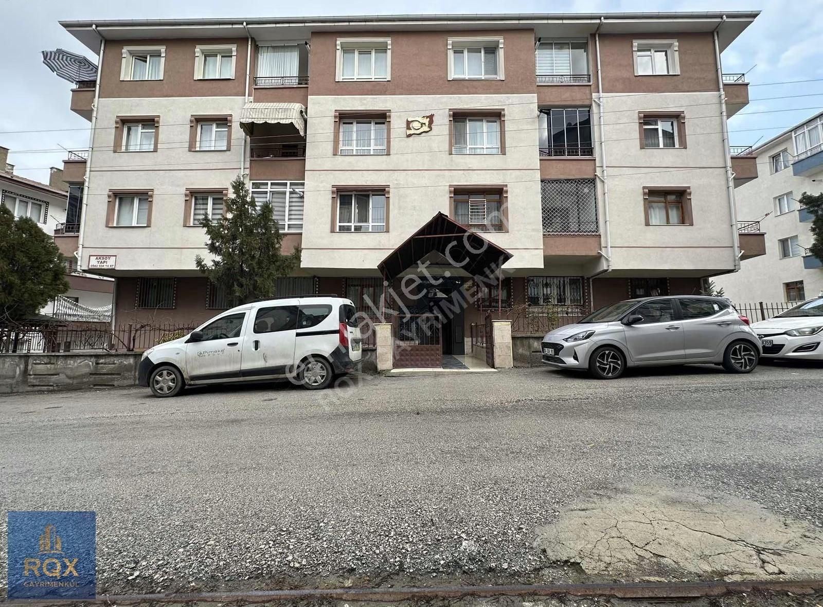 30 Ağustos Mahallesi Ara Kat Masrafsız Cepheleri Açık 3+1 Daire