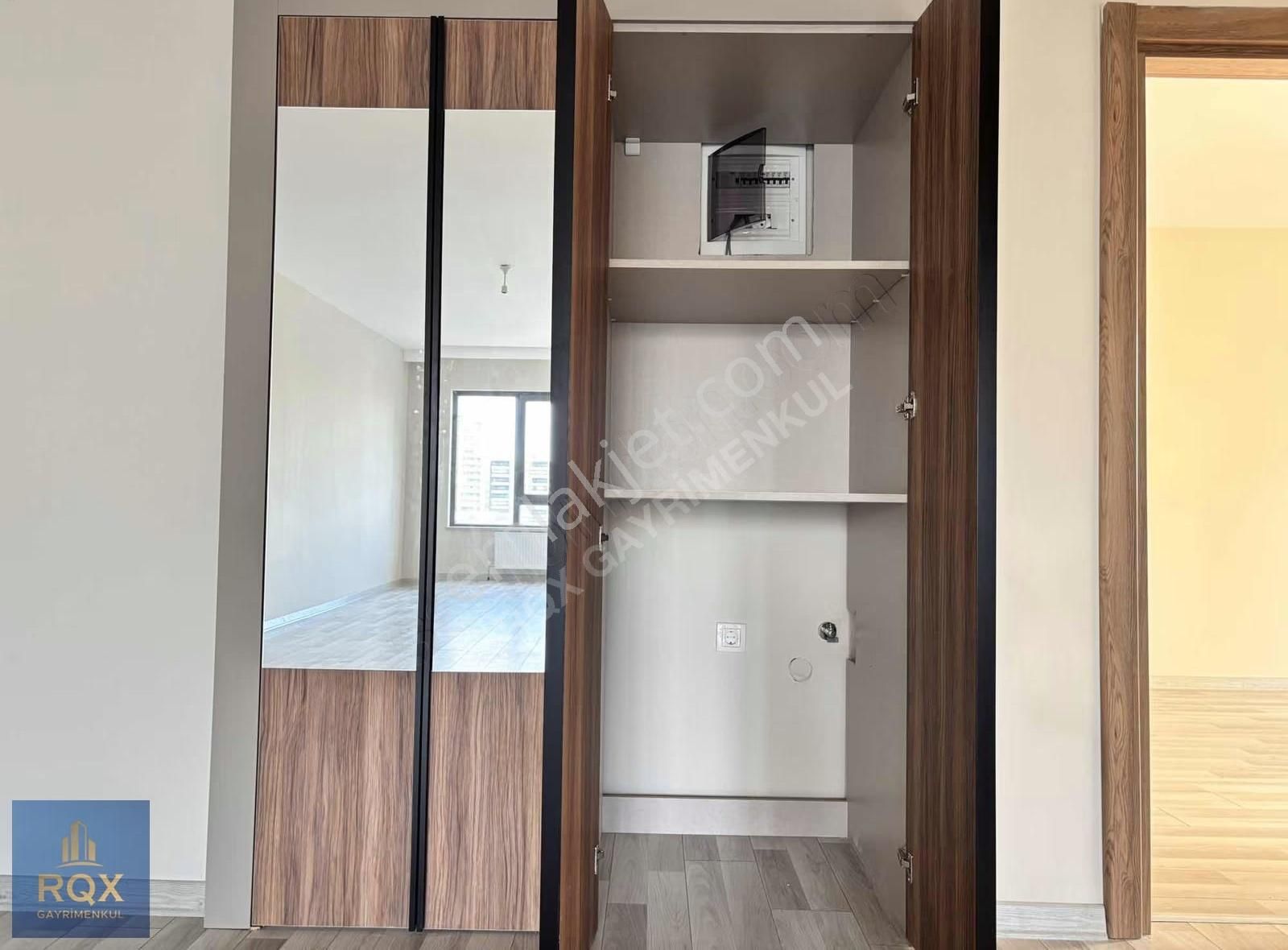 Eryaman Yeşilovada Çift Banyo Bağımsız Mutfak Ara Kat Geniş 2+1 - Görsel 2