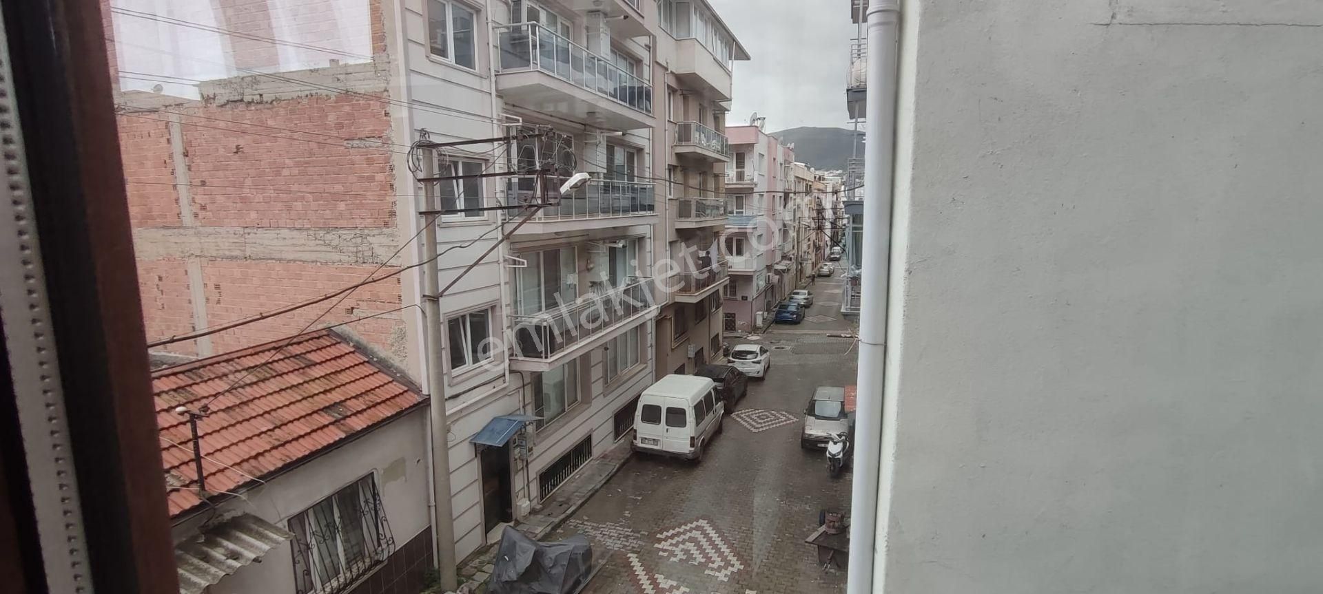 Kiralık Söke Konak Mahallesinde Doğal Gazlı Ara Kat Daire - Görsel 12