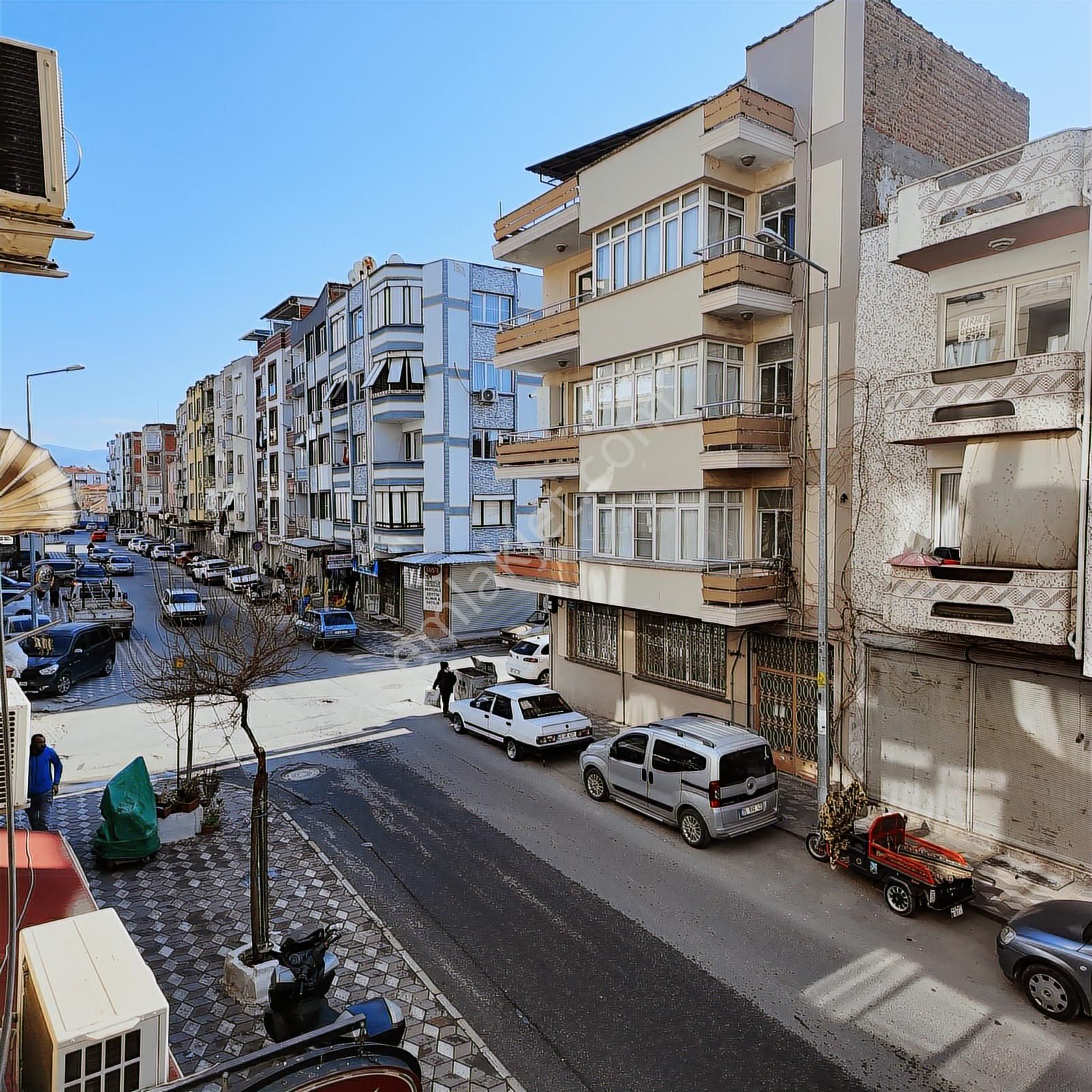 Kethüda Cadde Üzeri Bağımsız Teraslı 180 M2 3+1 Asansörlü Daire - Görsel 24