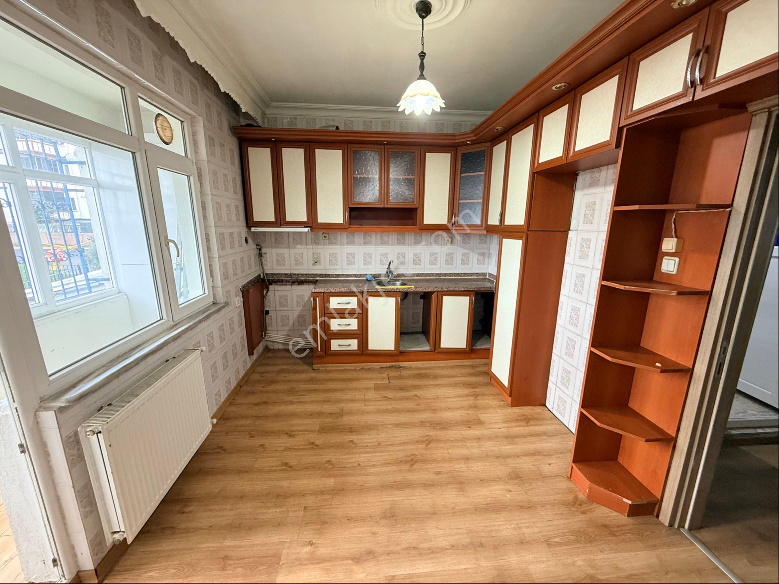 Arnavutköy Taşoluk Mahallesi – Zirve Konumda Kiralık 2+1 Arakat Daire - Görsel 3