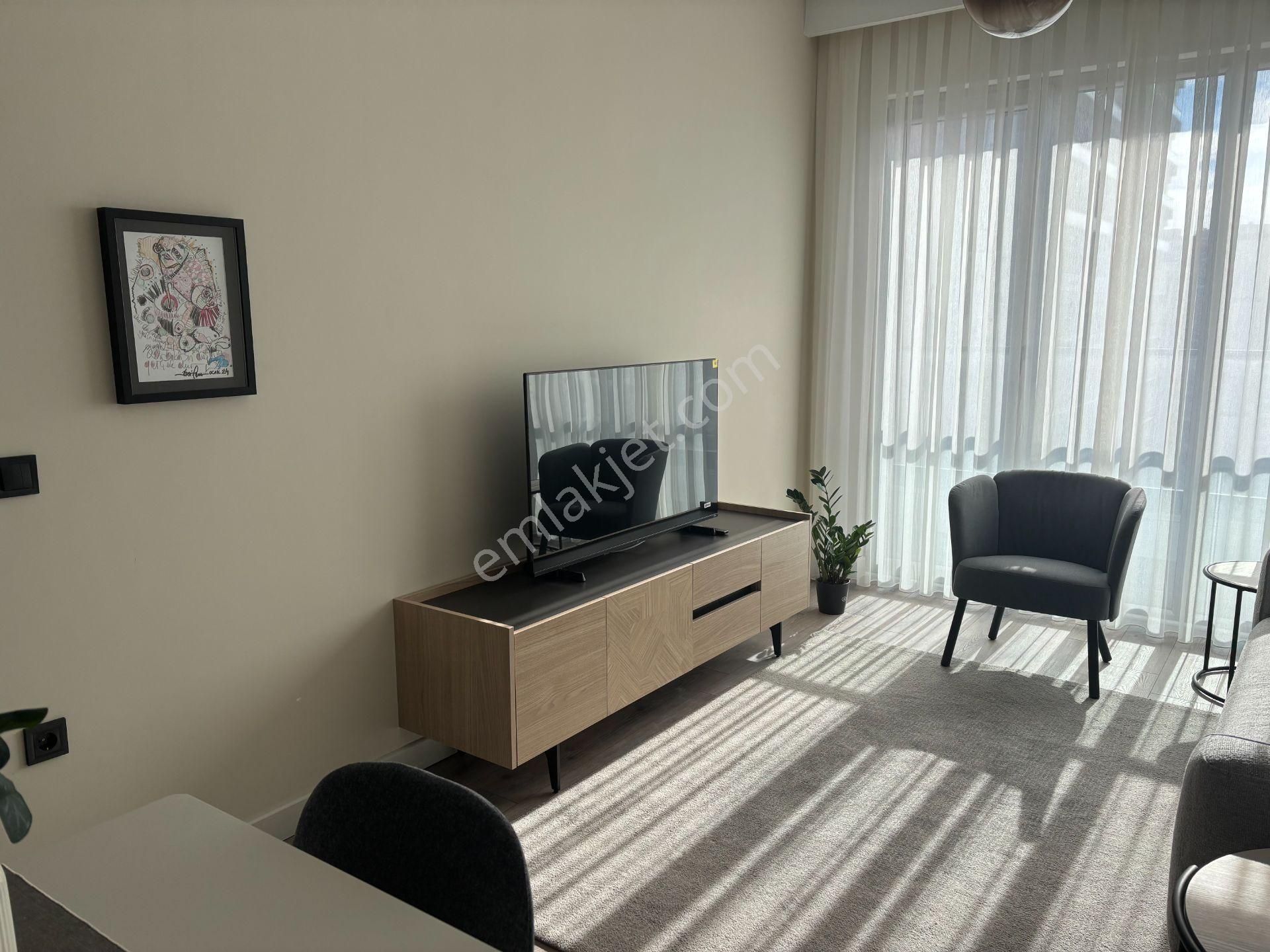 Bordo Yaşam'da Zarif, Özenle Döşenmiş 1+1 | Eşyalı | Kiralık - Görsel 3