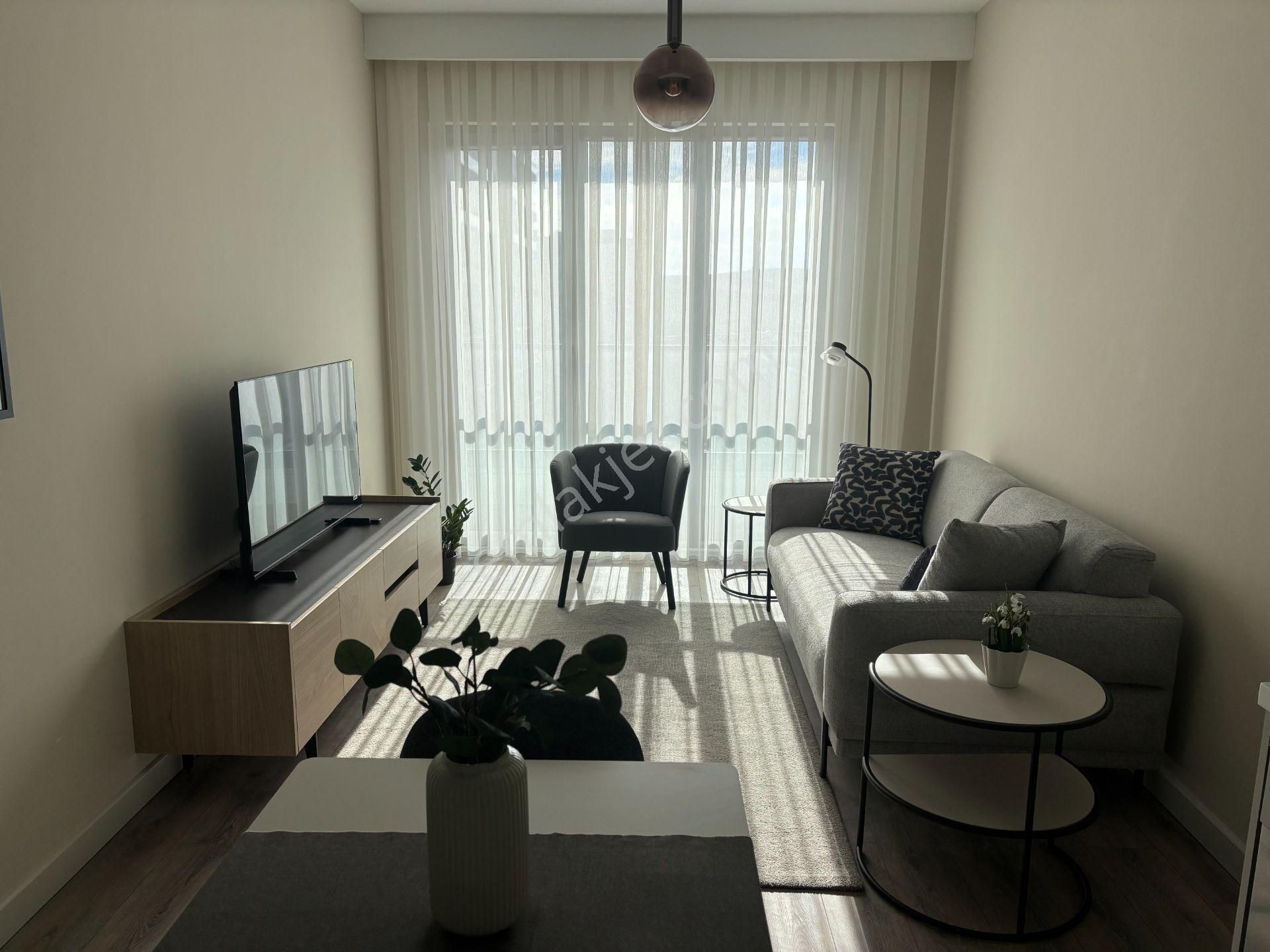 Bordo Yaşam'da Zarif, Özenle Döşenmiş 1+1 | Eşyalı | Kiralık - Görsel 2