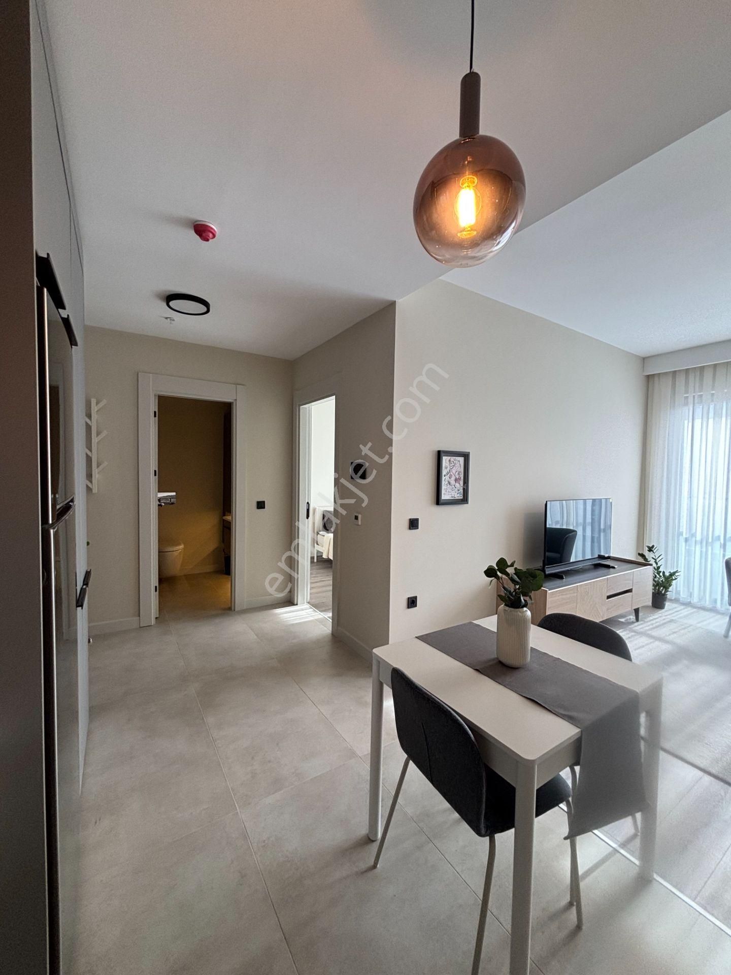 Bordo Yaşam'da Zarif, Özenle Döşenmiş 1+1 | Eşyalı | Kiralık - Görsel 10