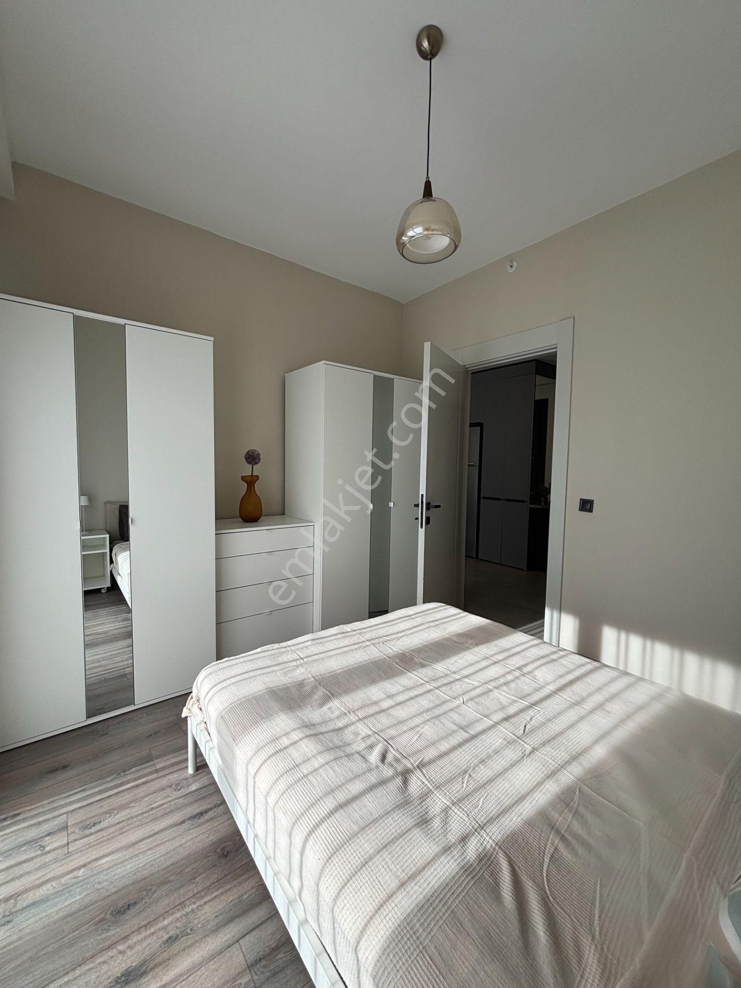 Bordo Yaşam'da Zarif, Özenle Döşenmiş 1+1 | Eşyalı | Kiralık - Görsel 14