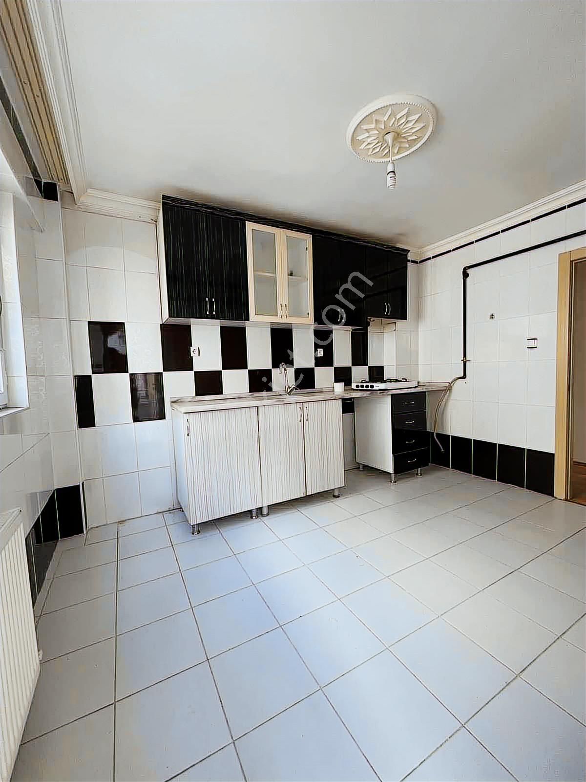 Yonca Emlak Durali Alıç Mah. Kiralık 3+1 Daire - Görsel 2