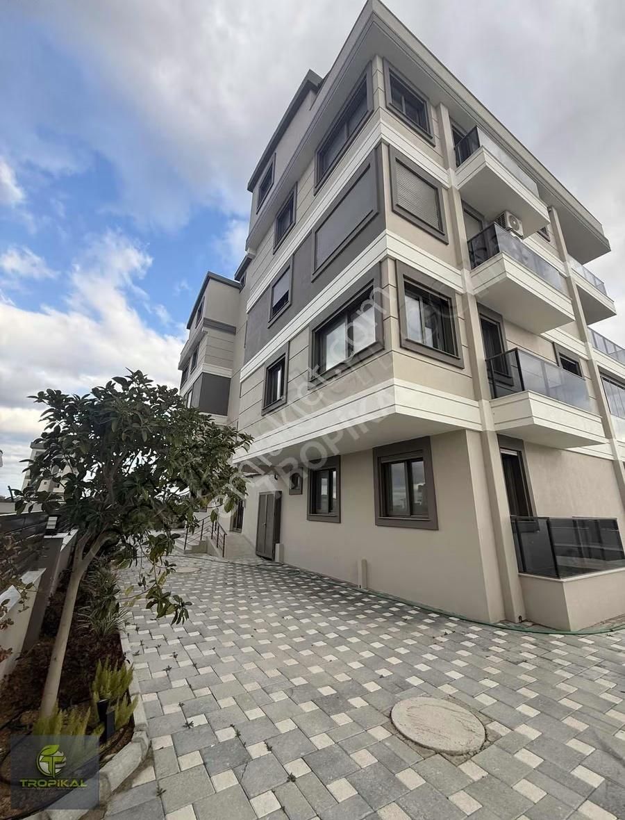 Yeniköy'de Dubleks 4+1 Havuzlu Daire - Görsel 27