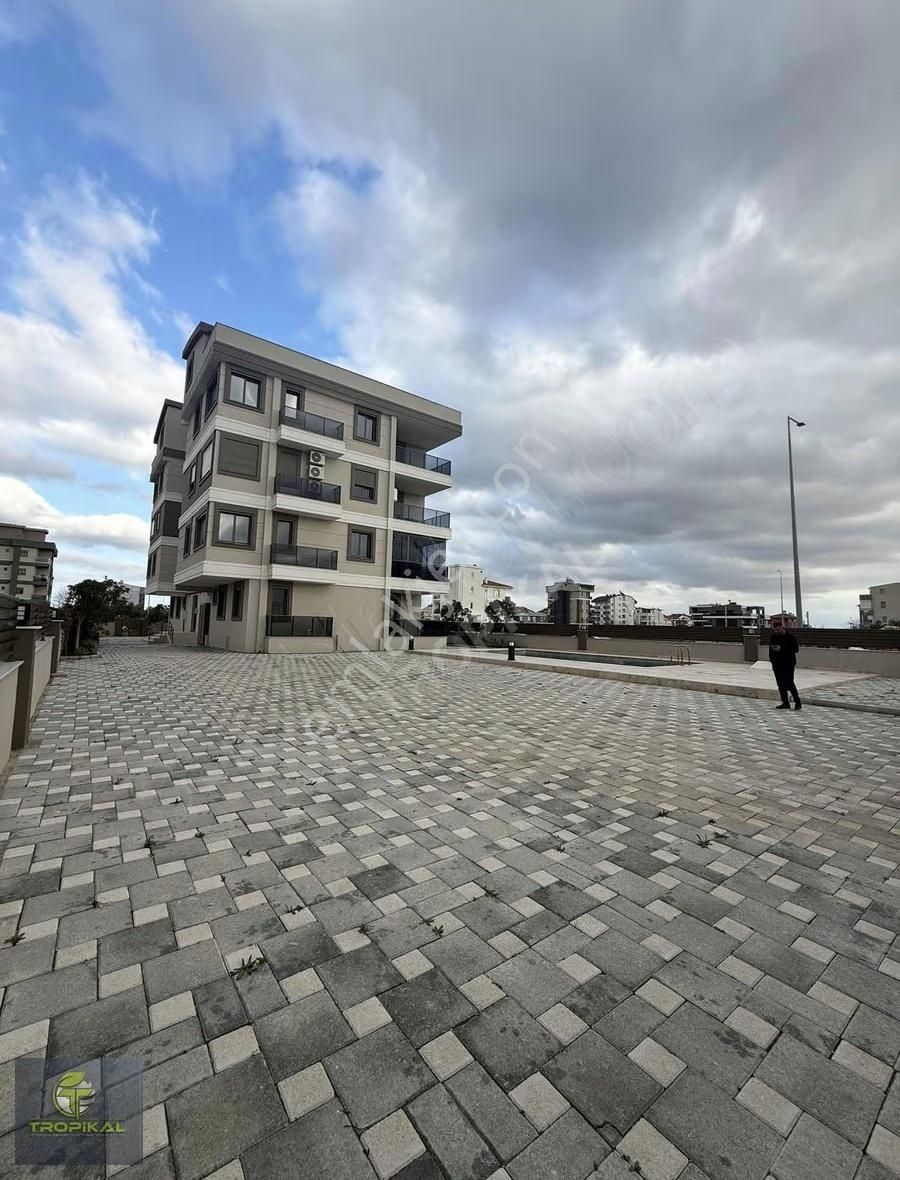 Yeniköy'de Dubleks 4+1 Havuzlu Daire - Görsel 15