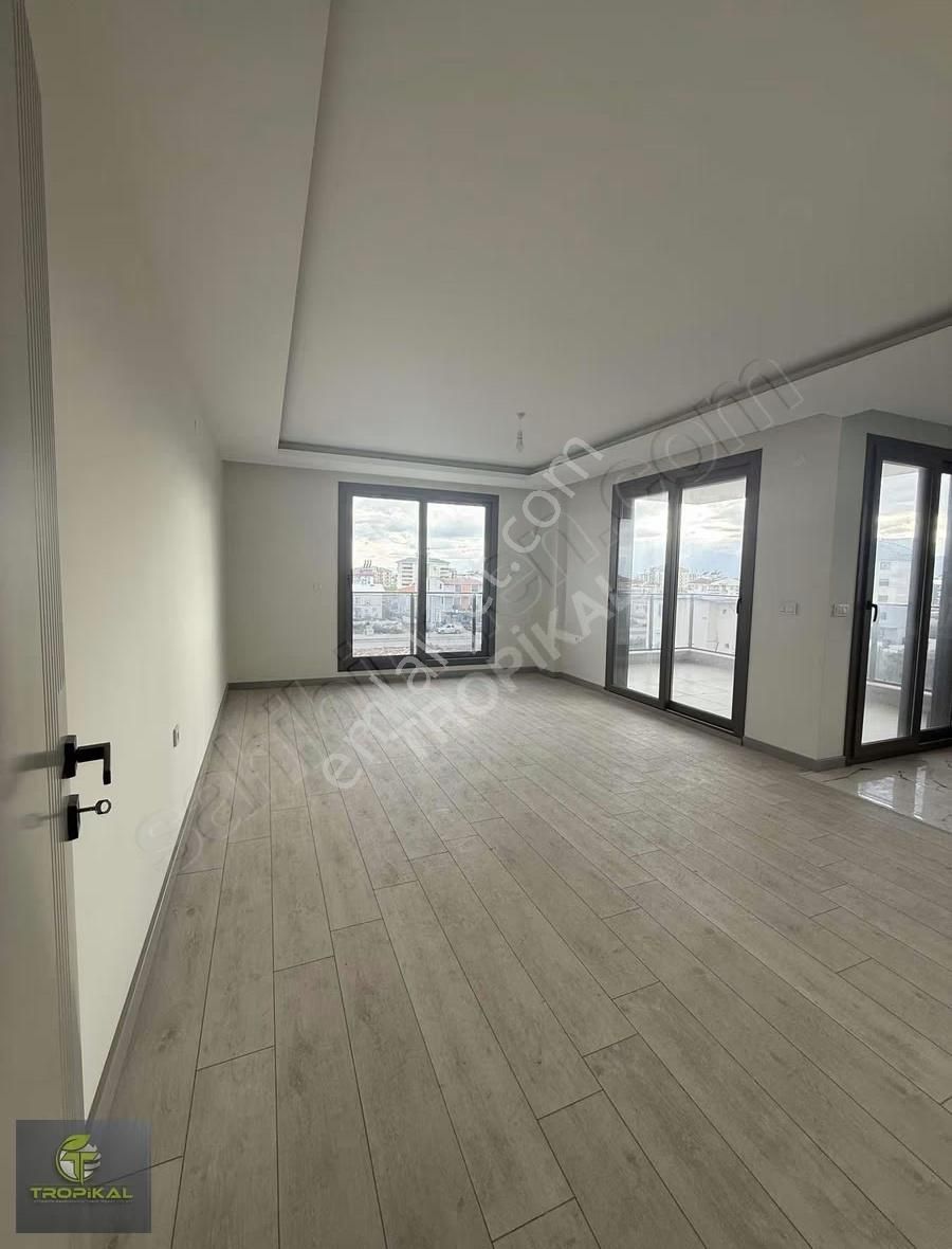 Yeniköy'de Dubleks 4+1 Havuzlu Daire - Görsel 10