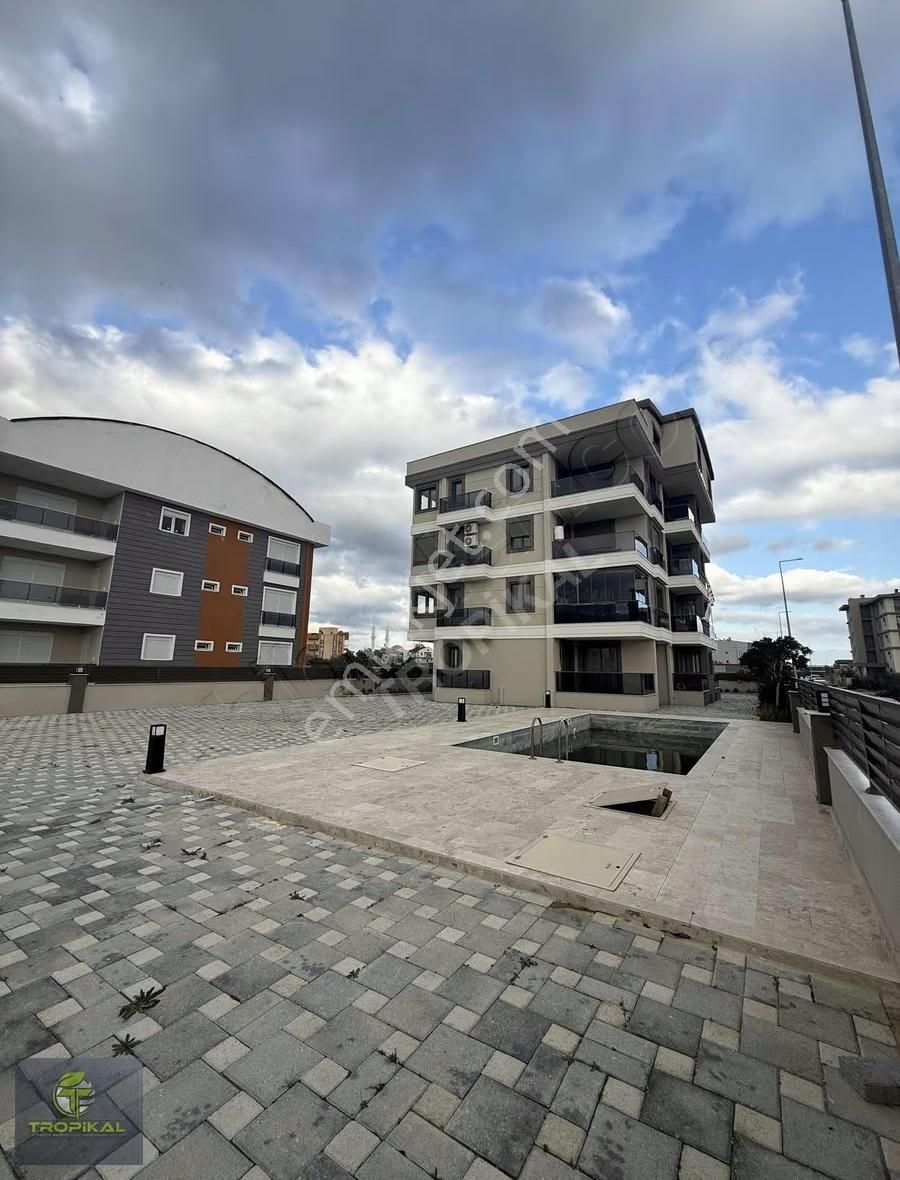 Yeniköy'de Dubleks 4+1 Havuzlu Daire - Görsel 22