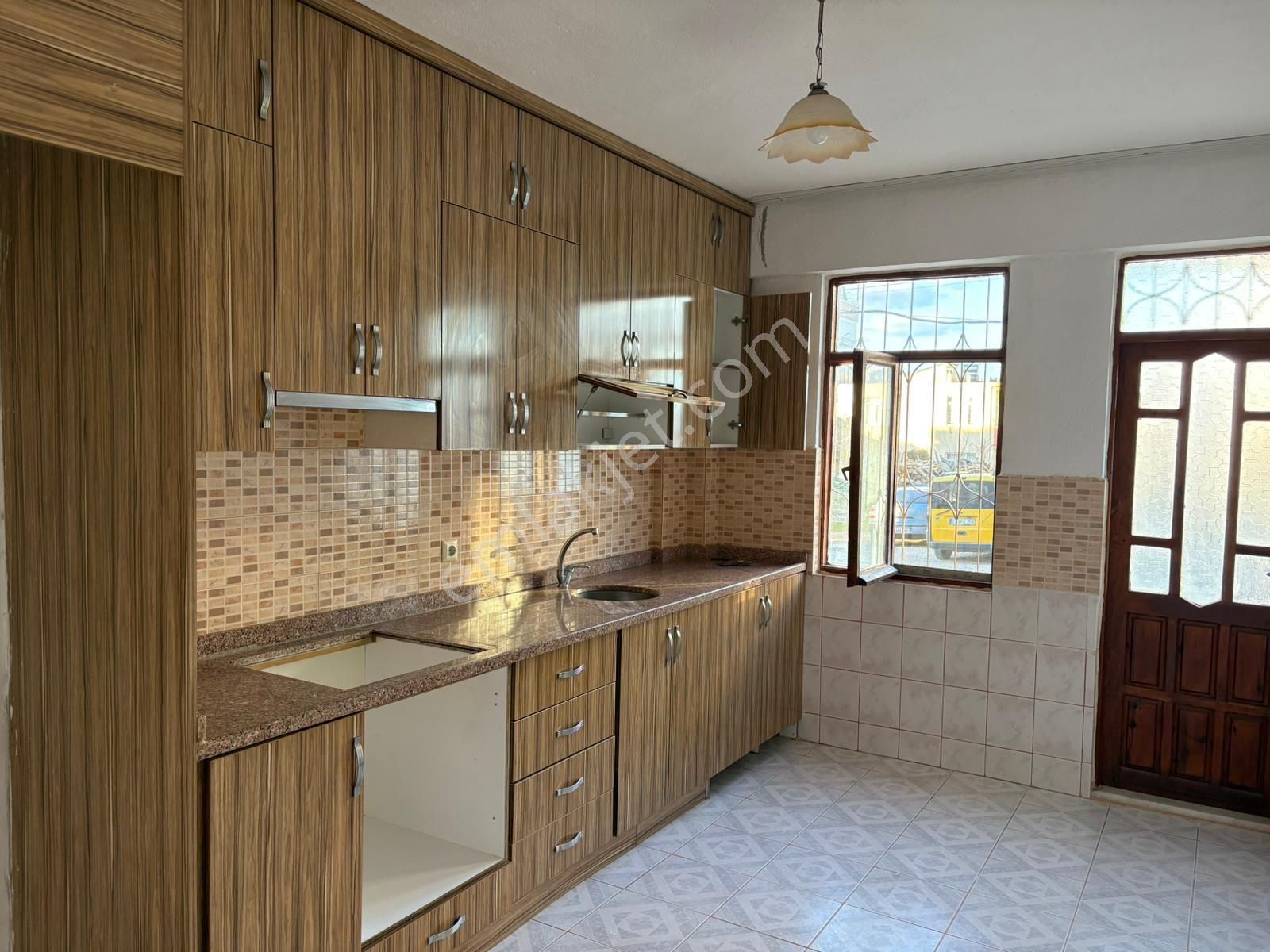 İdamax'tan Salkım Evler'de Geniş Uygun Fiyatlı Kiralık 3+1 - Görsel 23