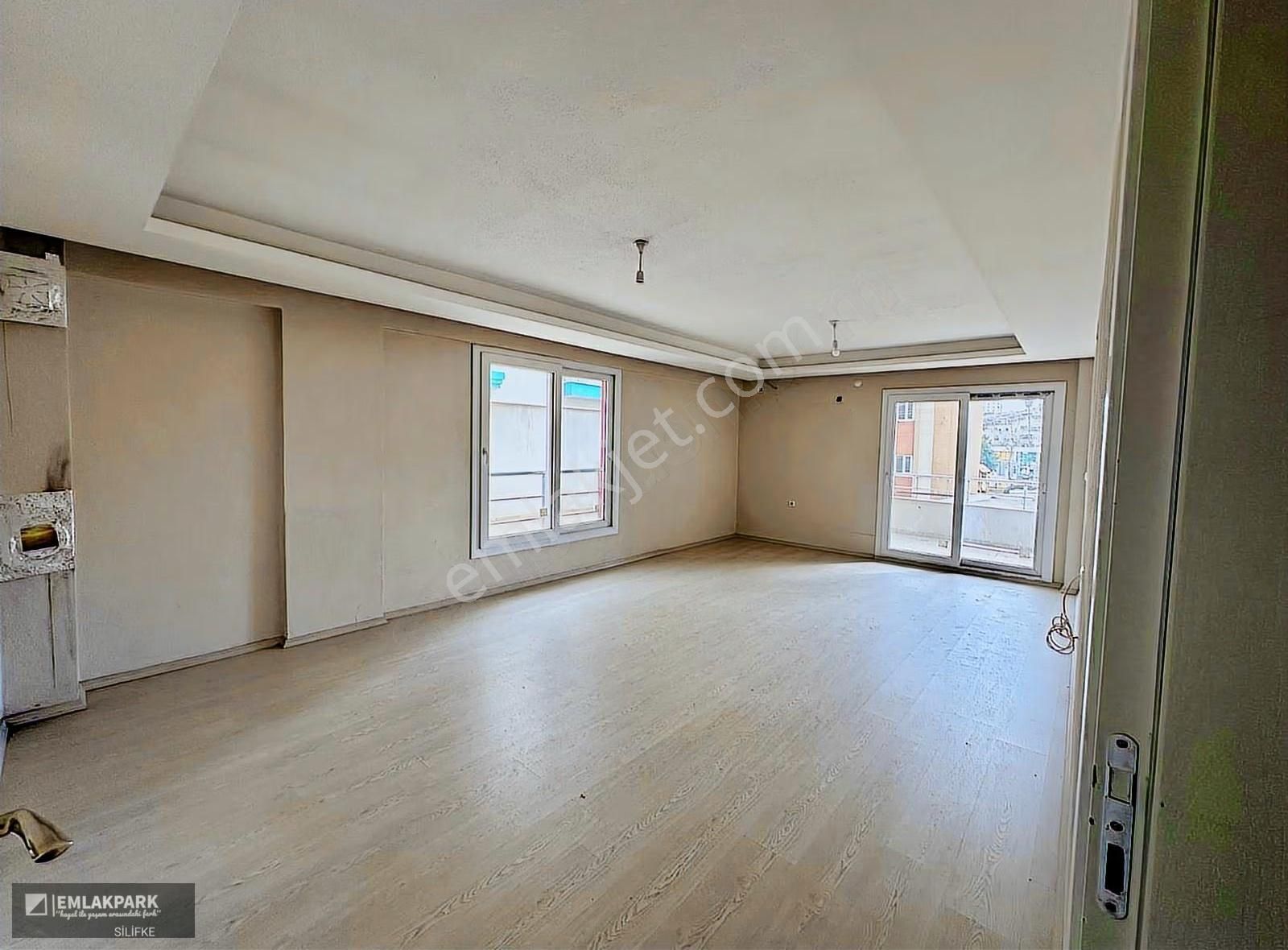 Emlakparkdan Atik Mahallesinde Kiralık Geniş 3+1 Teraslı Daire - Görsel 9