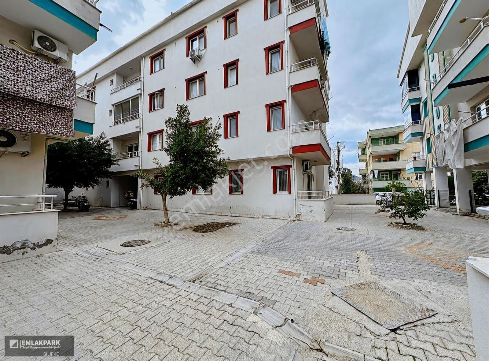 Emlakparkdan Atik Mahallesinde Kiralık Geniş 3+1 Teraslı Daire - Görsel 4
