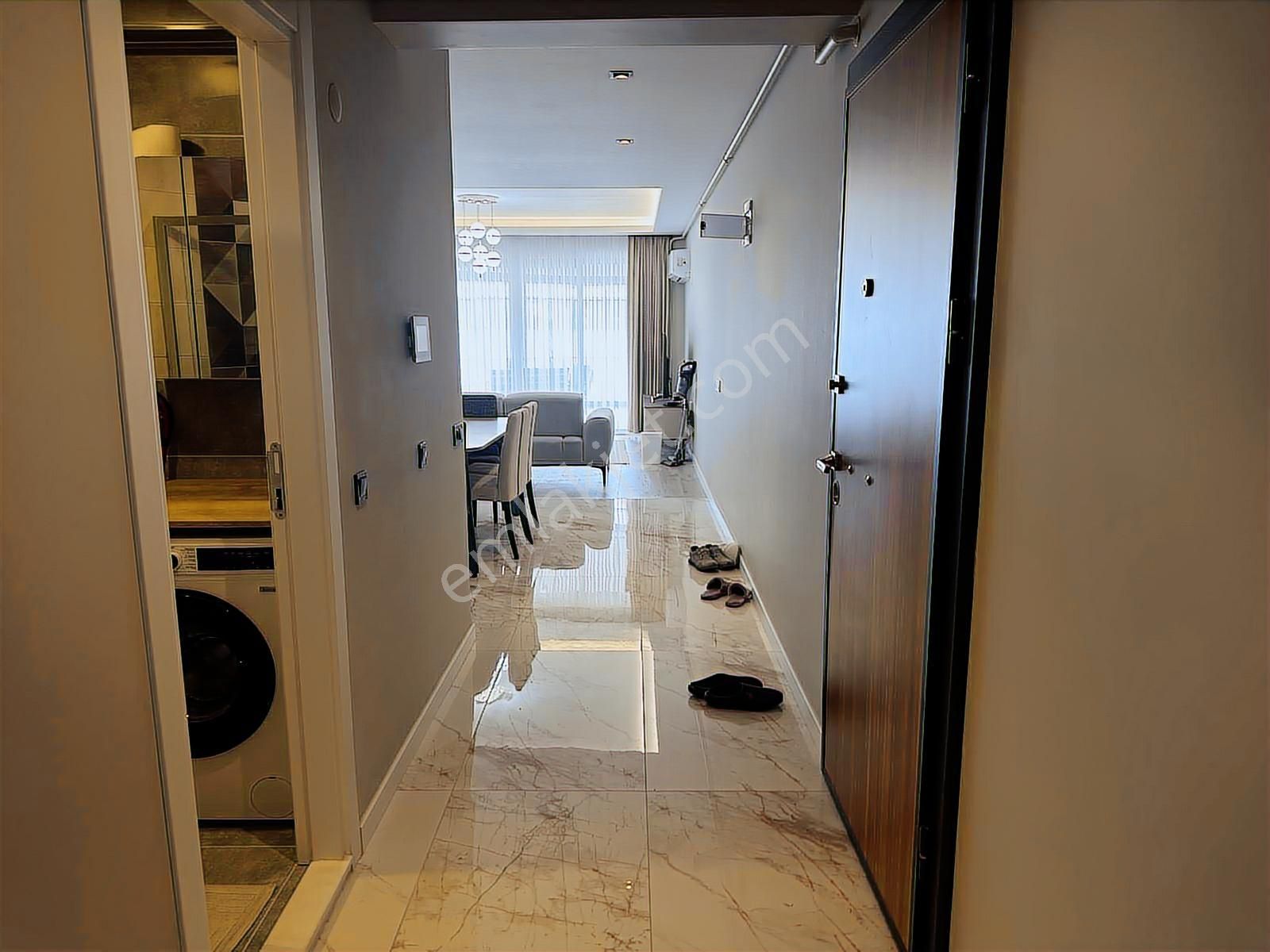 Baytaş Yalı'da Full Eşyalı Denize Sıfır Havuzlu Satılık Daire - Görsel 6