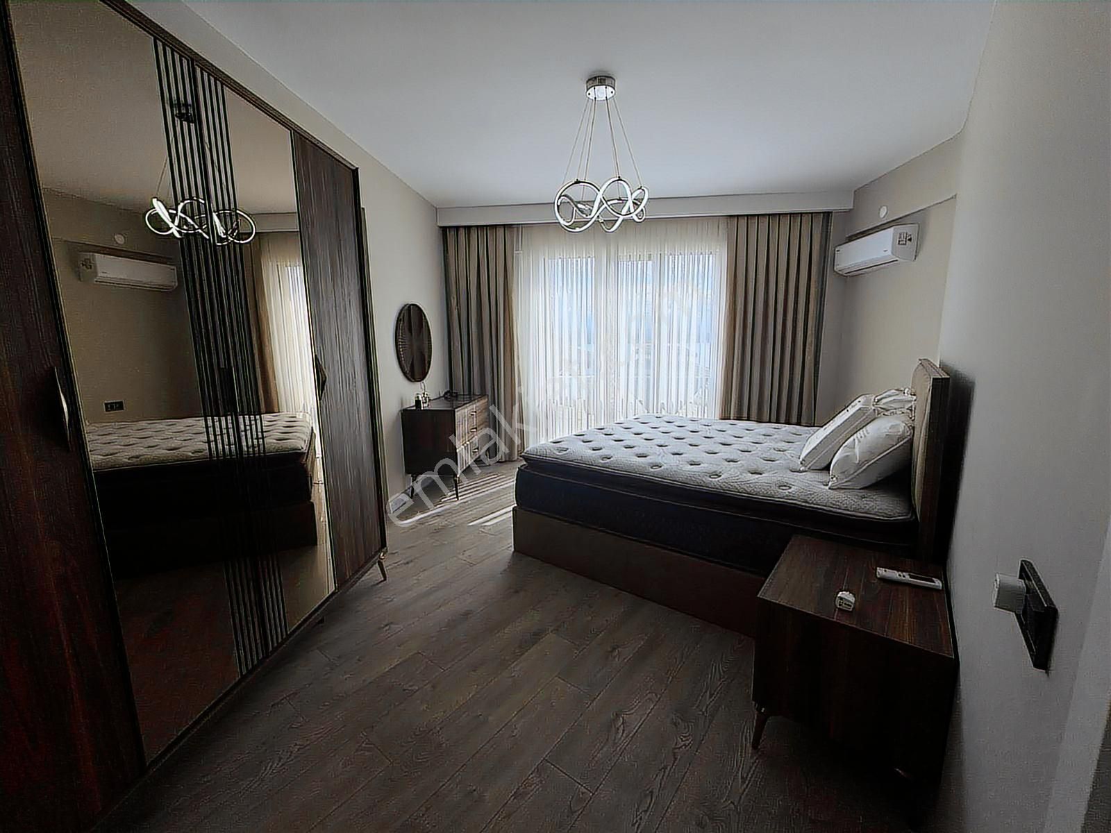 Baytaş Yalı'da Full Eşyalı Denize Sıfır Havuzlu Satılık Daire - Görsel 12