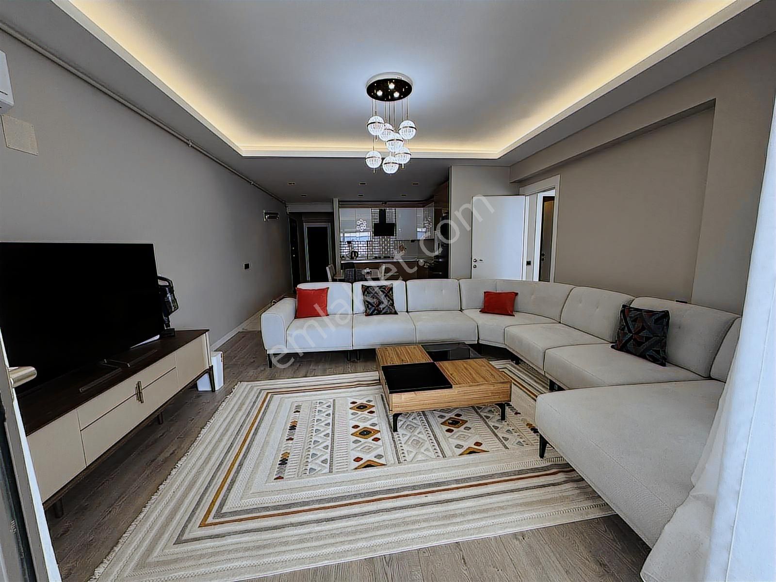 Baytaş Yalı'da Full Eşyalı Denize Sıfır Havuzlu Satılık Daire - Görsel 4