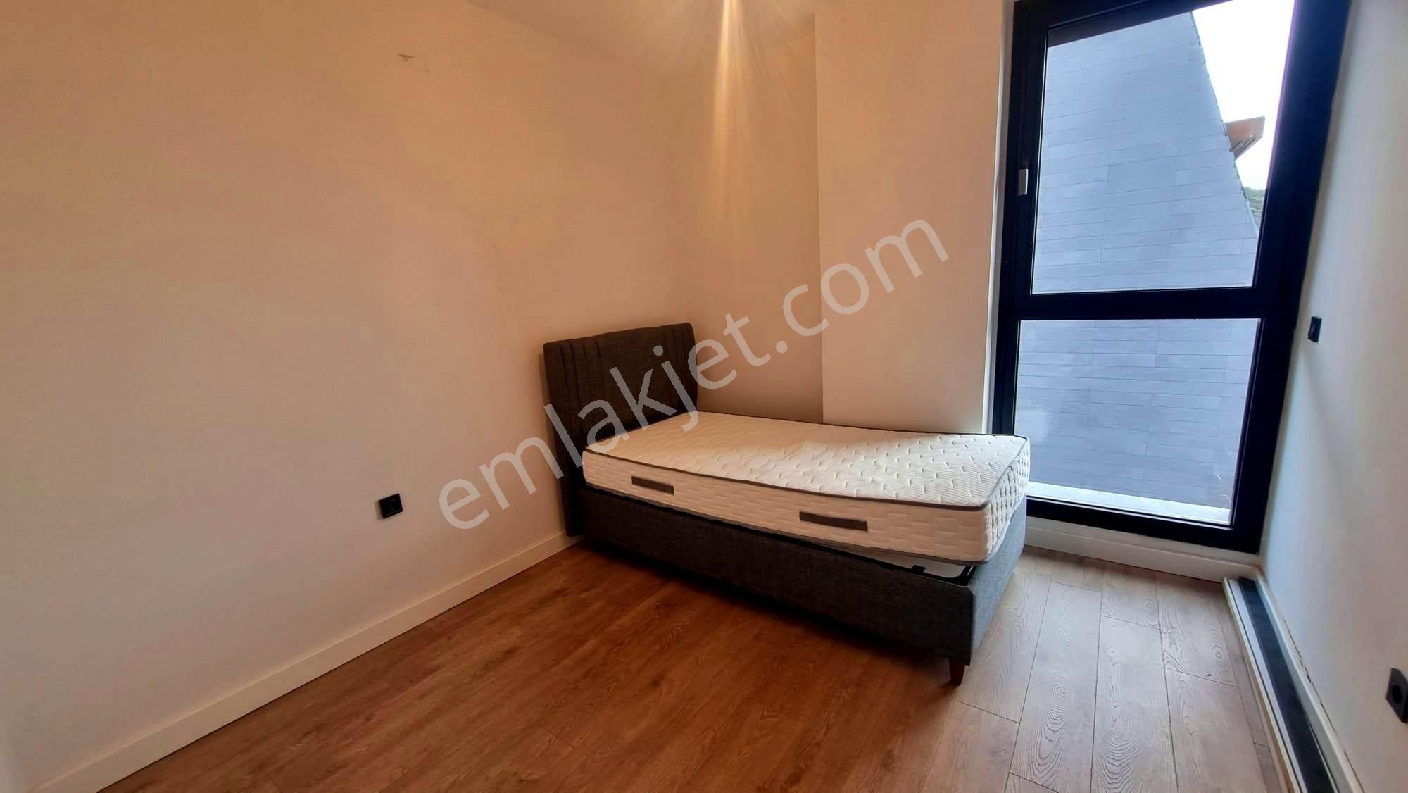 Vista Marin Sitesinde Panoramik Deniz Manzaralı Eşyalı 3+1 Daire - Görsel 12