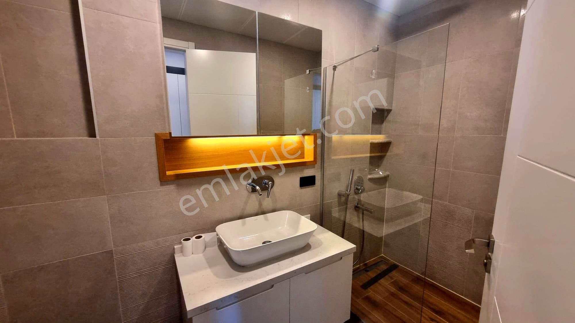 Vista Marin Sitesinde Panoramik Deniz Manzaralı Eşyalı 3+1 Daire - Görsel 13