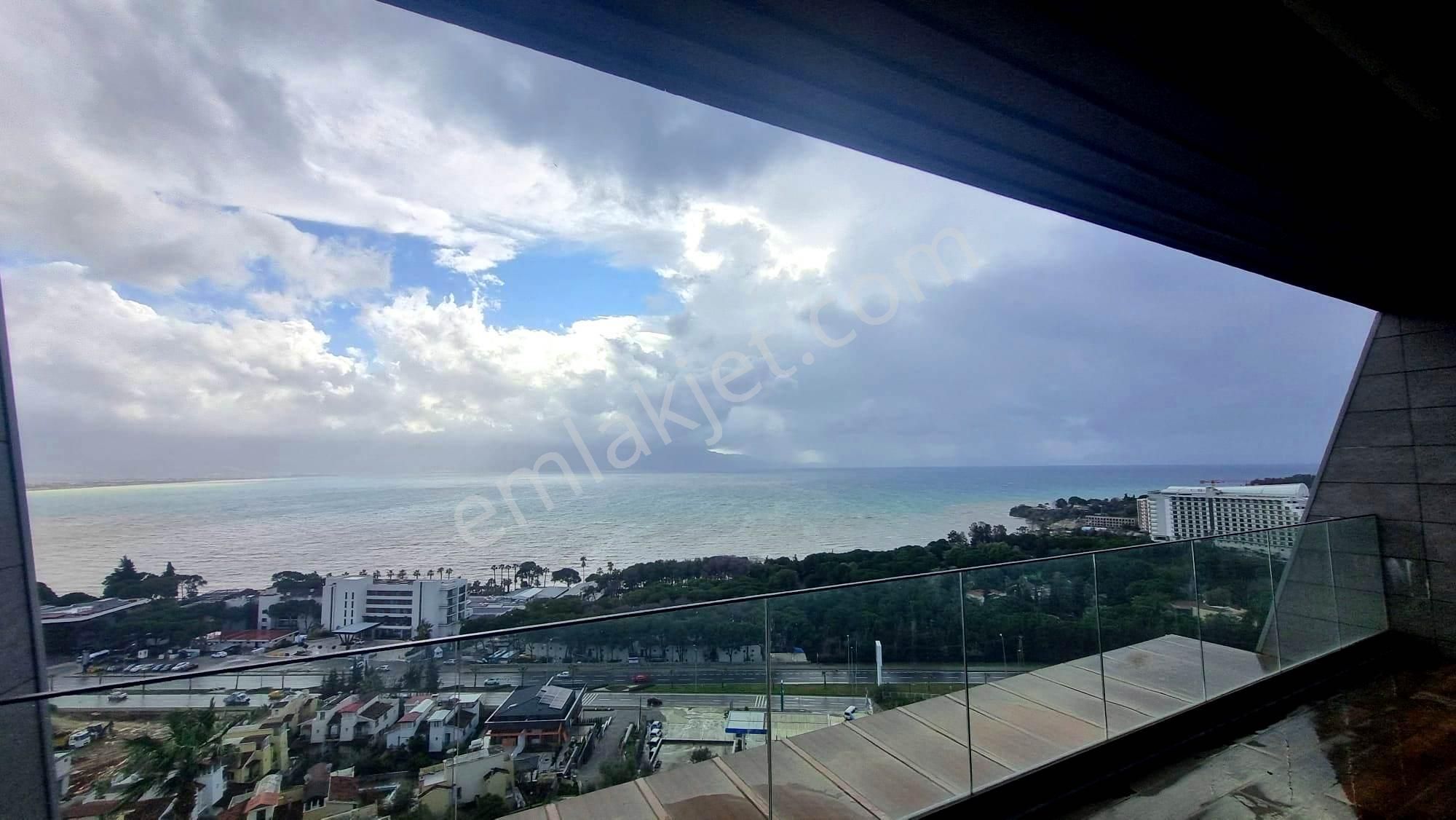 Vista Marin Sitesinde Panoramik Deniz Manzaralı Eşyalı 3+1 Daire - Görsel 3