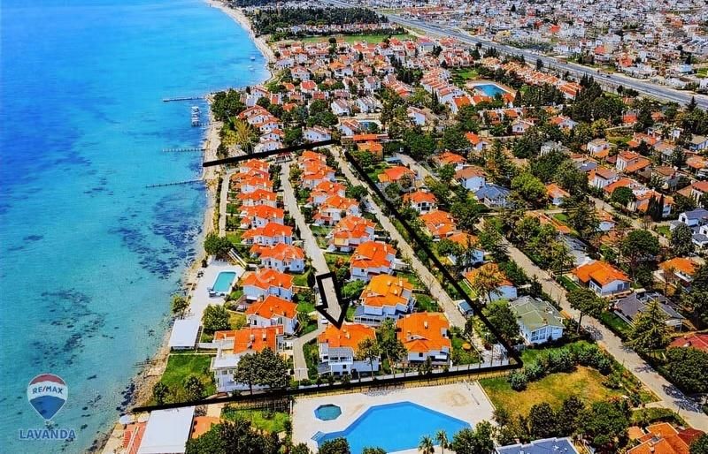 Denize Sıfır Özel Plajlı Site İçerisinde 4+1 Villa - Görsel 26
