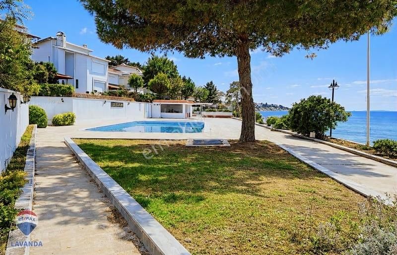 Denize Sıfır Özel Plajlı Site İçerisinde 4+1 Villa - Görsel 29