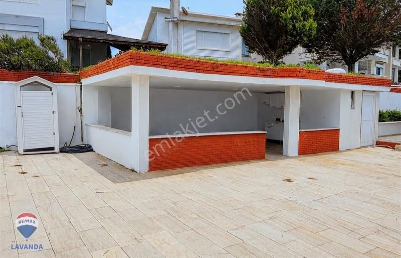 Denize Sıfır Özel Plajlı Site İçerisinde 4+1 Villa - Görsel 20