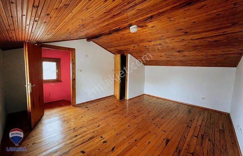 Denize Sıfır Özel Plajlı Site İçerisinde 4+1 Villa - Görsel 5