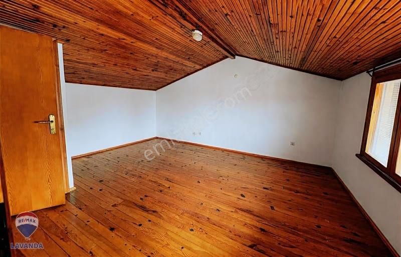 Denize Sıfır Özel Plajlı Site İçerisinde 4+1 Villa - Görsel 12