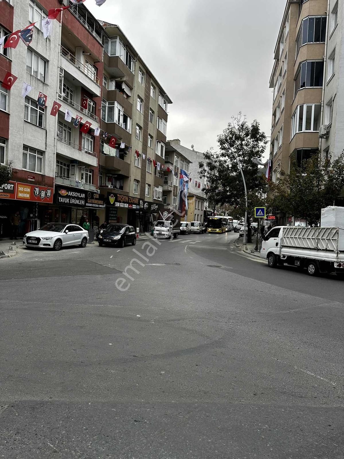 Dakik Emlaktan Atatürk Caddesi Üzerinde 35m² Satılık Dükkan.... - Görsel 3