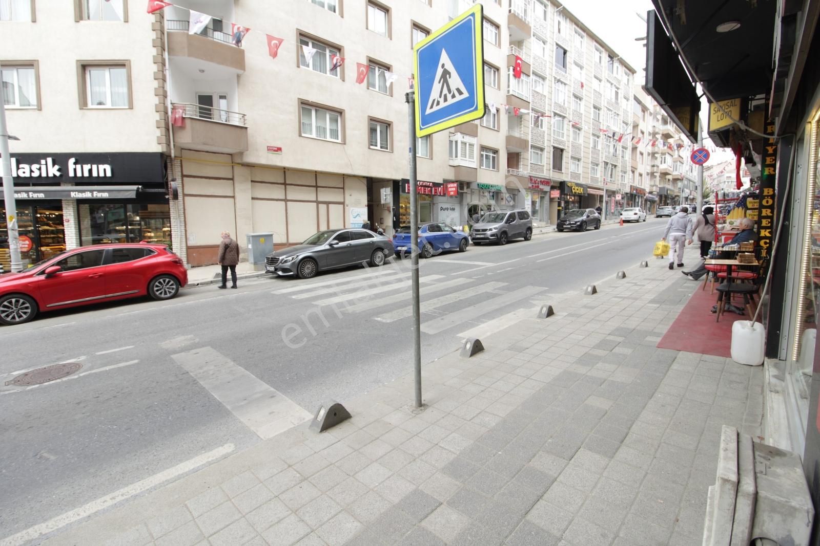 Dakik Emlaktan Atatürk Caddesi Üzerinde 35m² Satılık Dükkan.... - Görsel 5