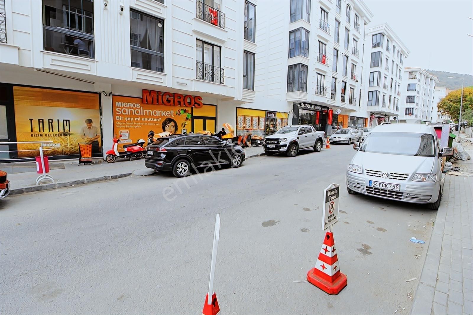 Dakik Emlaktan Atatürk Caddesi Üzerinde 35m² Satılık Dükkan.... - Görsel 9