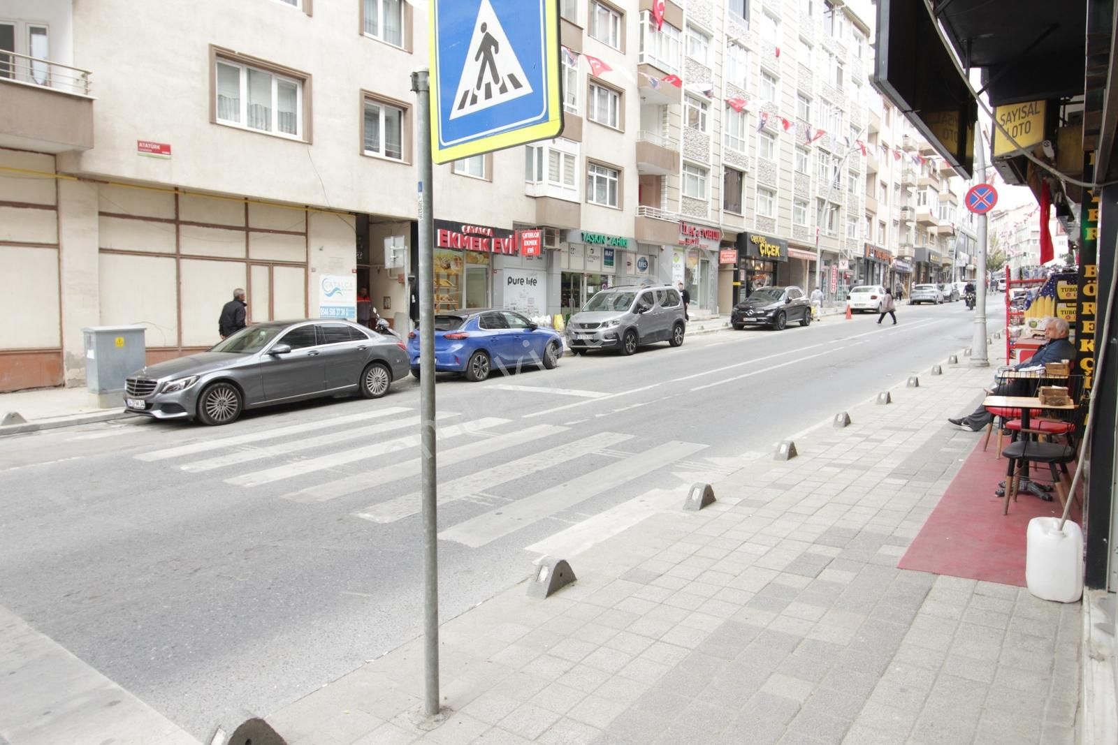 Dakik Emlaktan Atatürk Caddesi Üzerinde 35m² Satılık Dükkan.... - Görsel 8