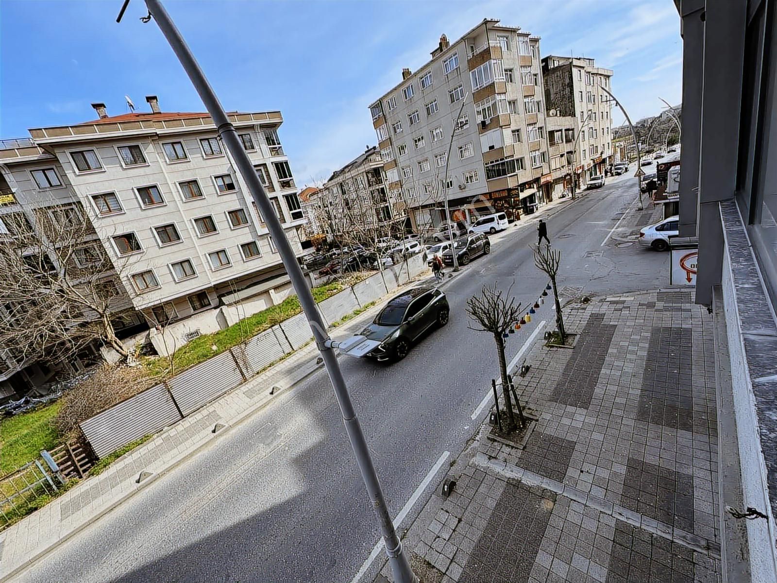 Dakik Emlaktan Devlet Hastanesi Yanında 1+1 55m² Kiralık Ofis - Görsel 15