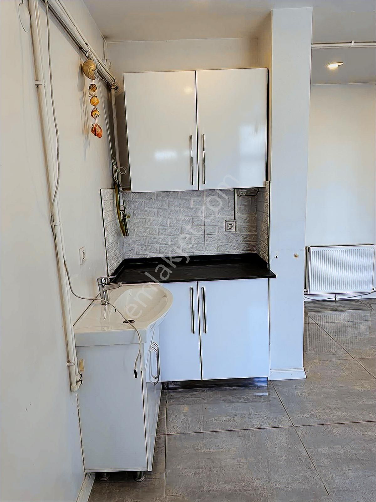 Dakik Emlaktan Devlet Hastanesi Yanında 1+1 55m² Kiralık Ofis - Görsel 12