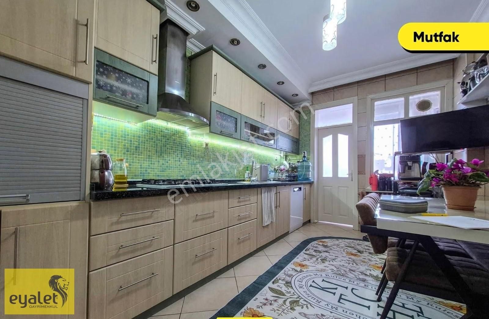 Yaka Meramın Gözde Dairesi