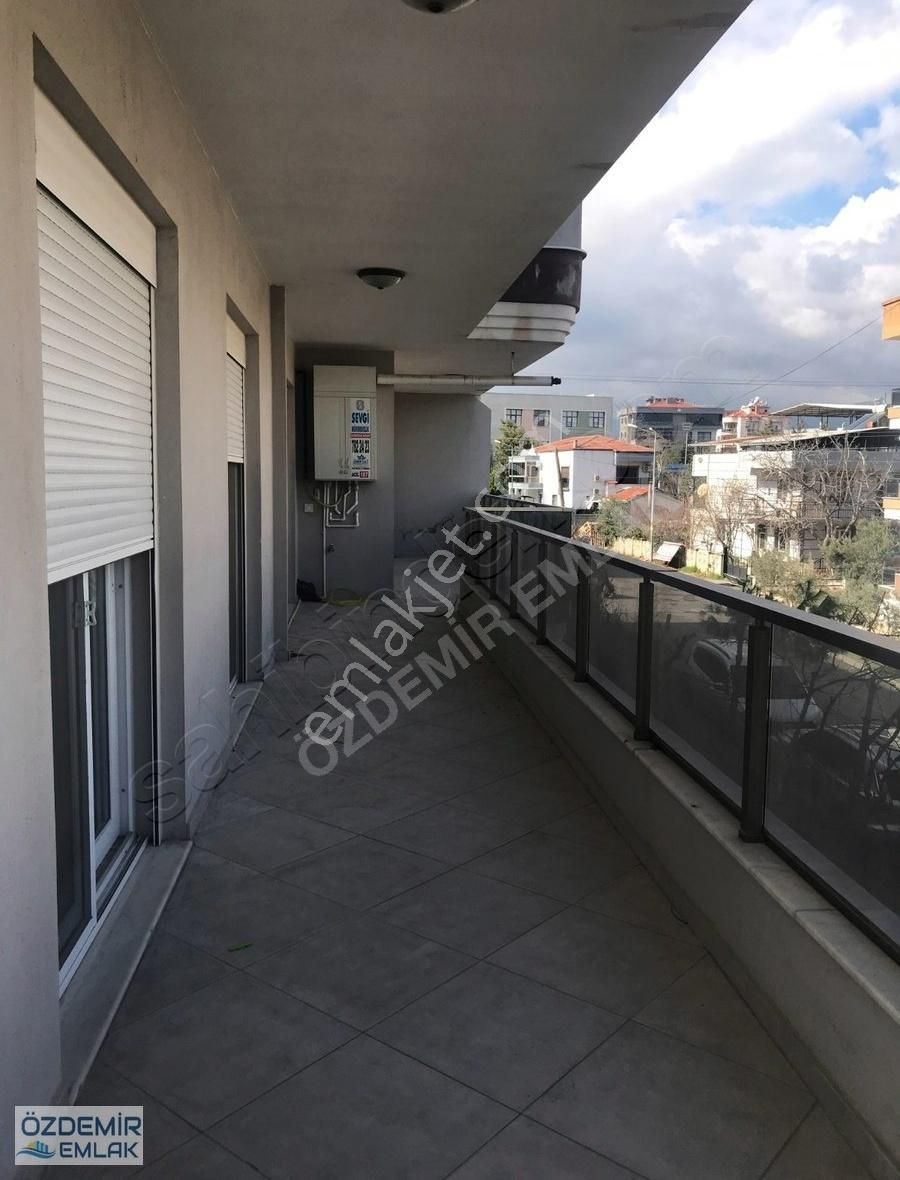 Özdemir Emlaktan Satılık Ara Kat Geniş 3+1 Daire - Görsel 24