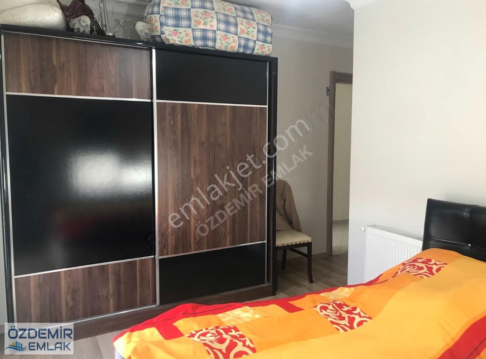 Özdemir Emlaktan Satılık Ara Kat Geniş 3+1 Daire - Görsel 8
