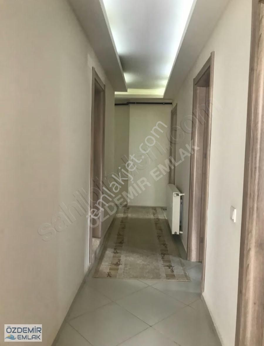 Özdemir Emlaktan Satılık Ara Kat Geniş 3+1 Daire - Görsel 16