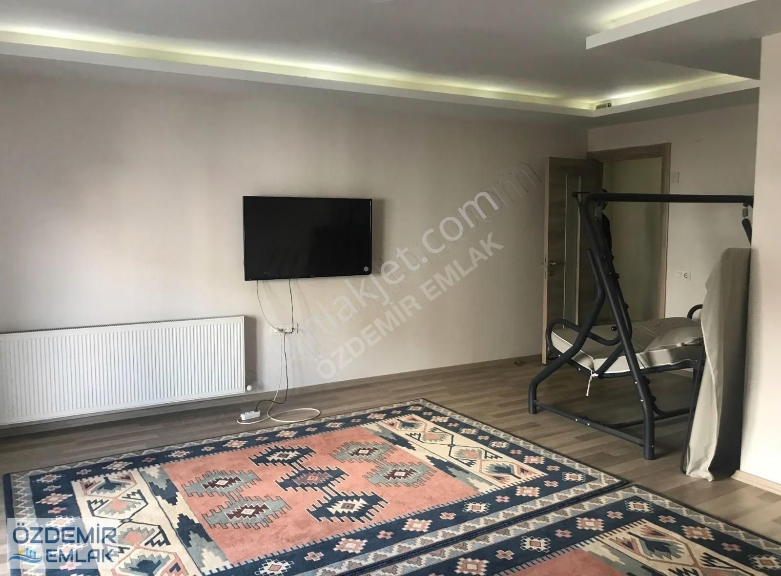 Özdemir Emlaktan Satılık Ara Kat Geniş 3+1 Daire - Görsel 6