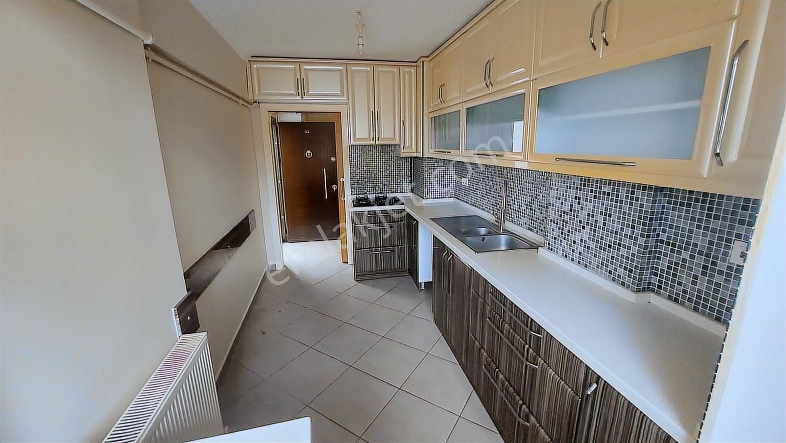 Metro Yakını 3+1 Kiralık Daire