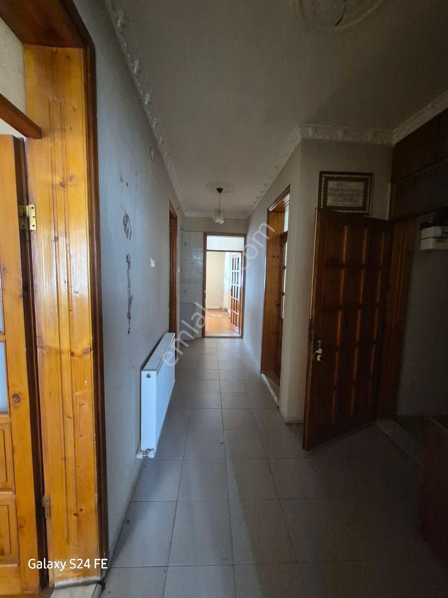 Bornova Pınarbaşında 2+1 Kiralık Daire - Görsel 11