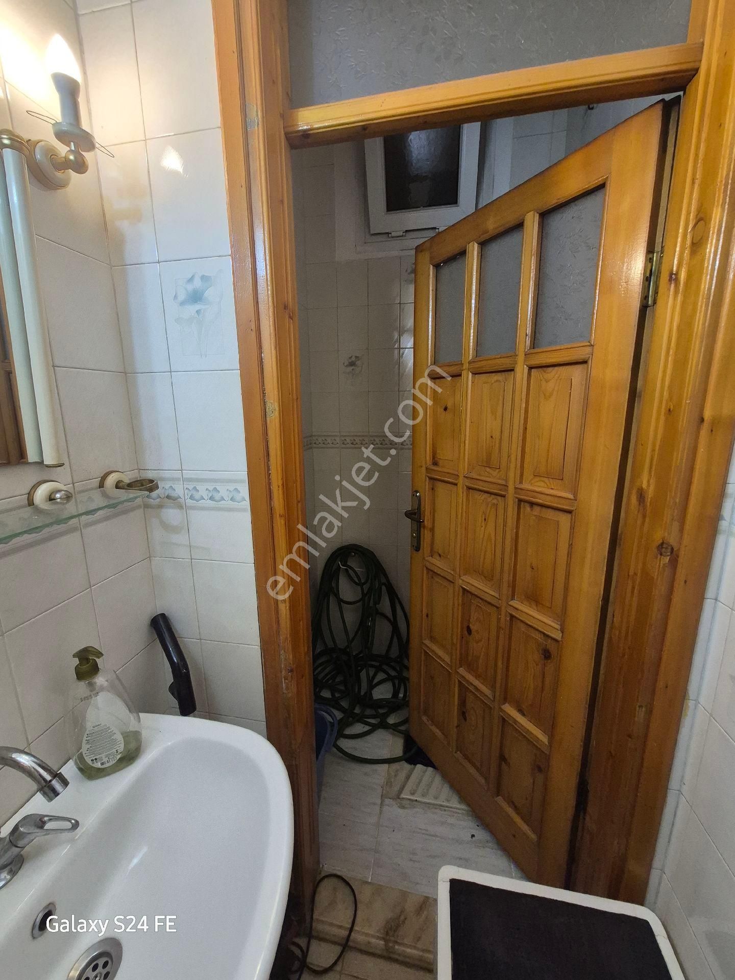 Bornova Pınarbaşında 2+1 Kiralık Daire - Görsel 24
