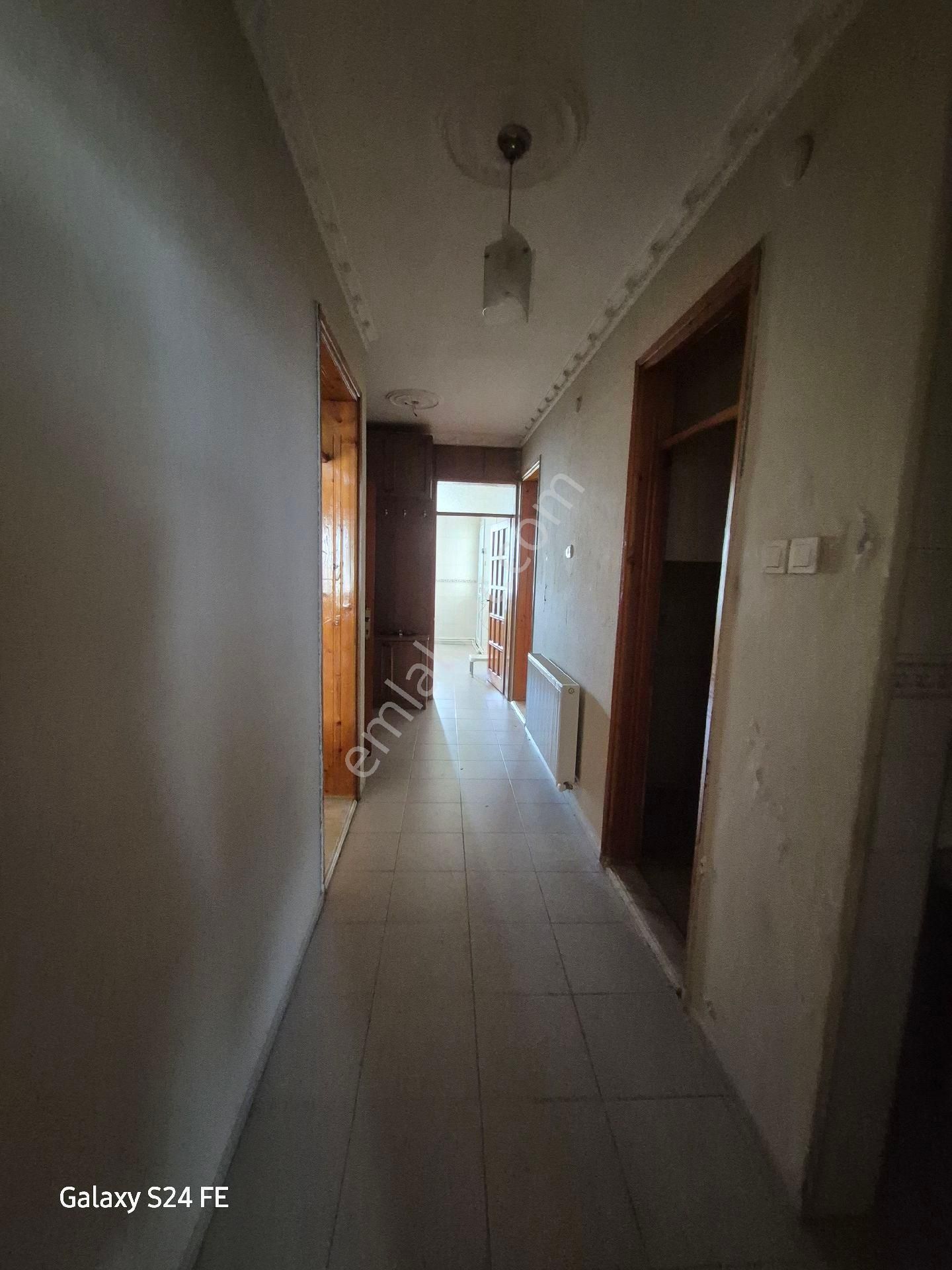 Bornova Pınarbaşında 2+1 Kiralık Daire - Görsel 21