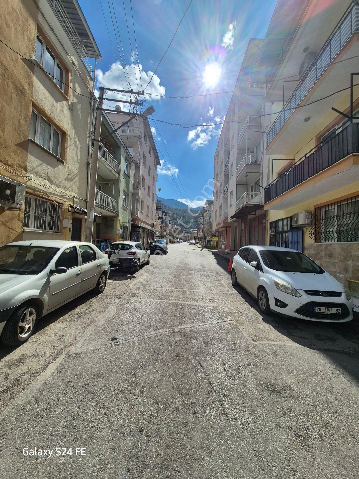 Bornova Pınarbaşında 2+1 Kiralık Daire - Görsel 4
