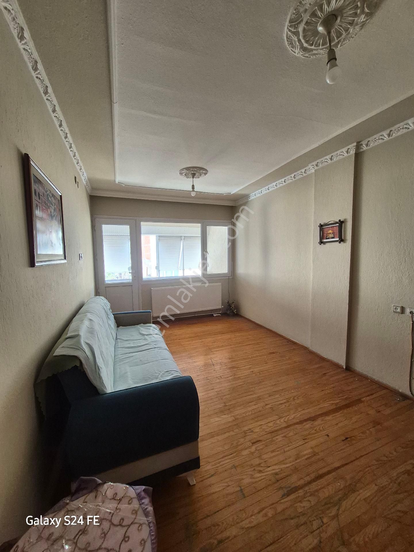 Bornova Pınarbaşında 2+1 Kiralık Daire - Görsel 16