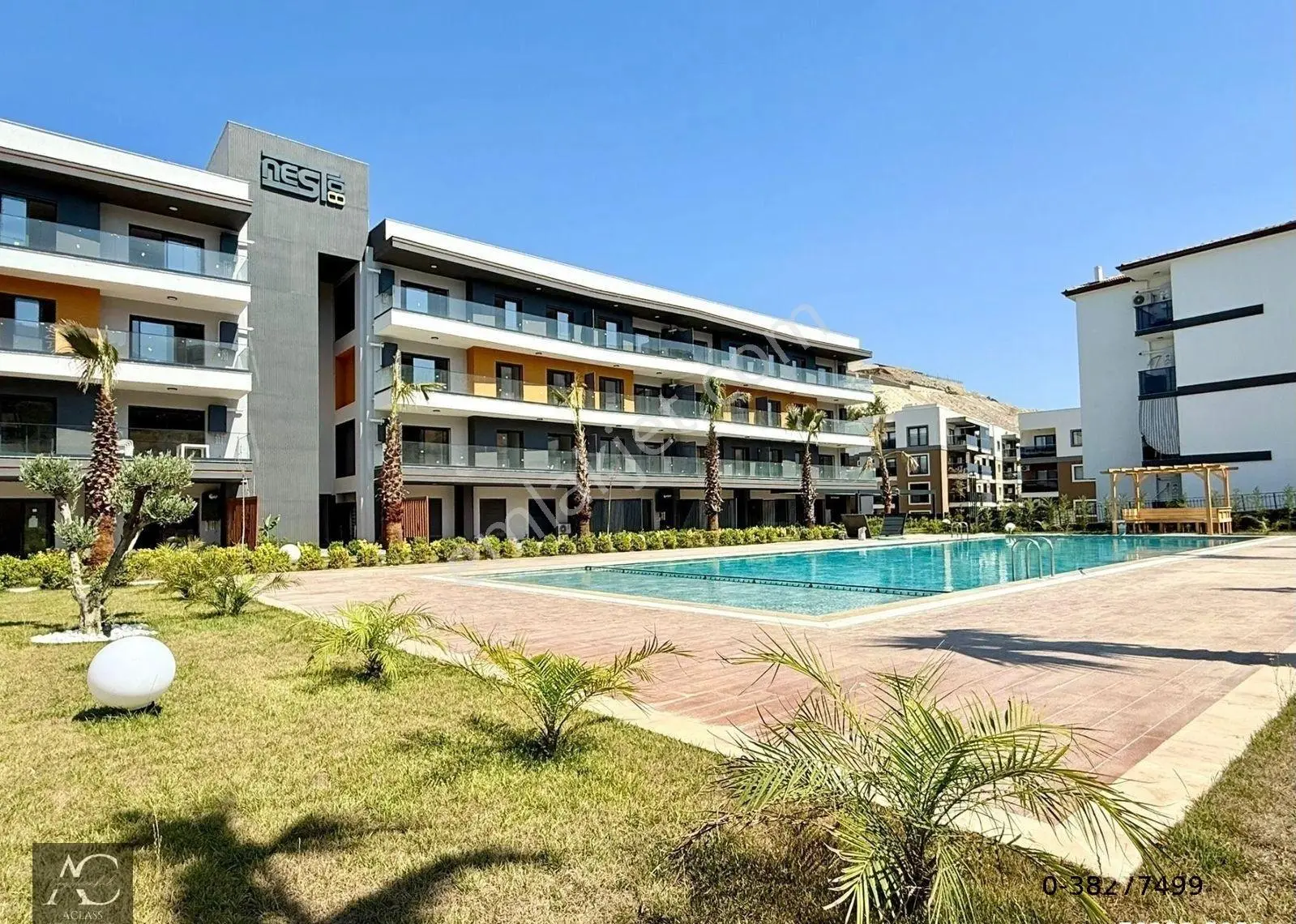 Güvenlık-havuz-bahçe-kapalı Otopark-doğalgaz(kombi)-sosyal Alan-modern-ultra Lüx-fırsat Daireler