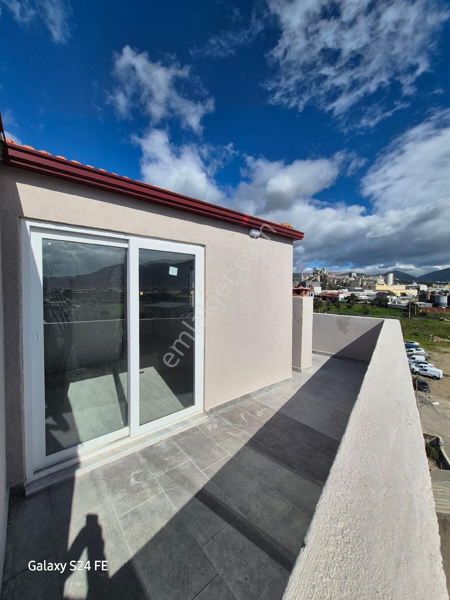 Bornova Doğanlar Da 3+1 Satılık Lüks Daire - Görsel 2